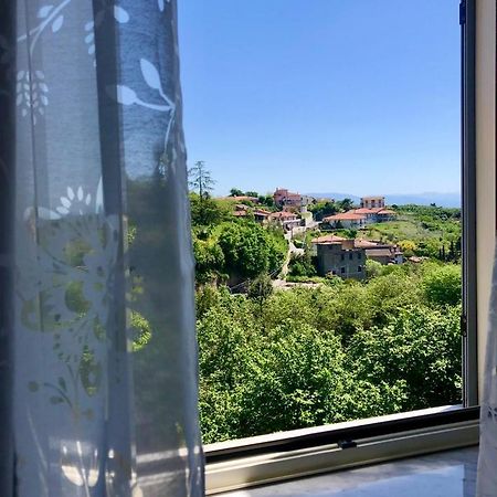 Fiori E Farfalle Apartment カプラローラ エクステリア 写真