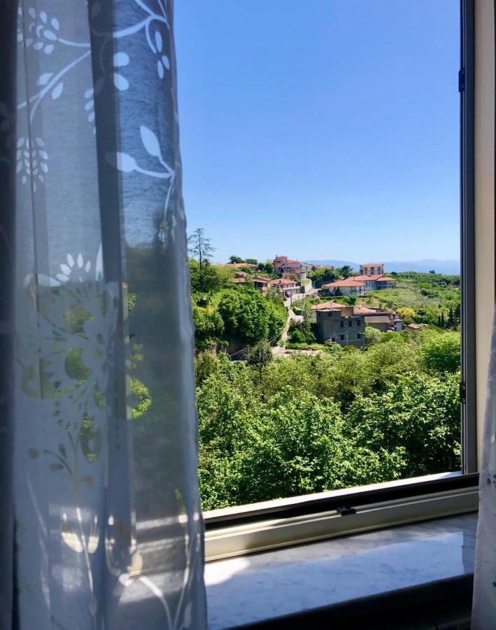 Fiori E Farfalle Apartment カプラローラ エクステリア 写真