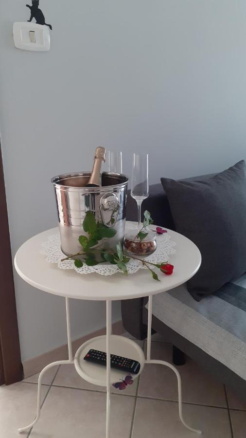 Fiori E Farfalle Apartment カプラローラ エクステリア 写真