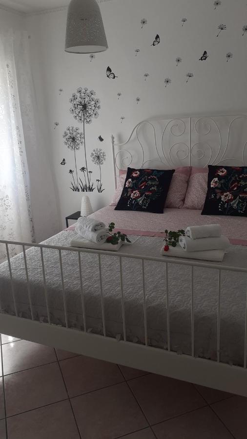 Fiori E Farfalle Apartment カプラローラ エクステリア 写真