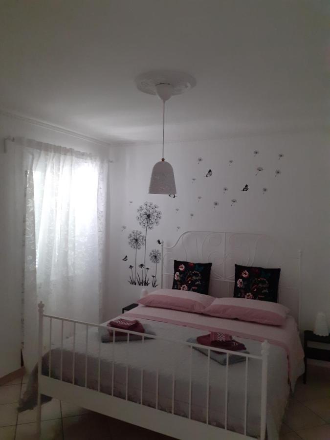 Fiori E Farfalle Apartment カプラローラ エクステリア 写真